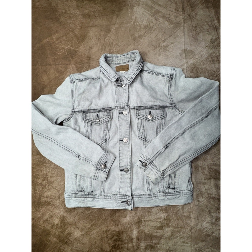 American Eagle  Womens Light Wash Blue Denim Jacket Button Pockets Small